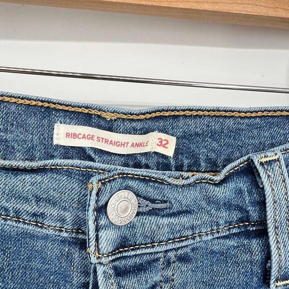 Levi's Ribcage Straight Ankle Jeans Button Fly Blue Jeans Women's 32 - Picture 5 of 6
